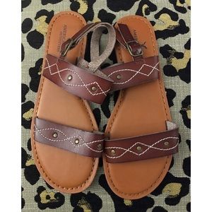 NEW American Eagle Outfitters Sandals Size 9 Brown